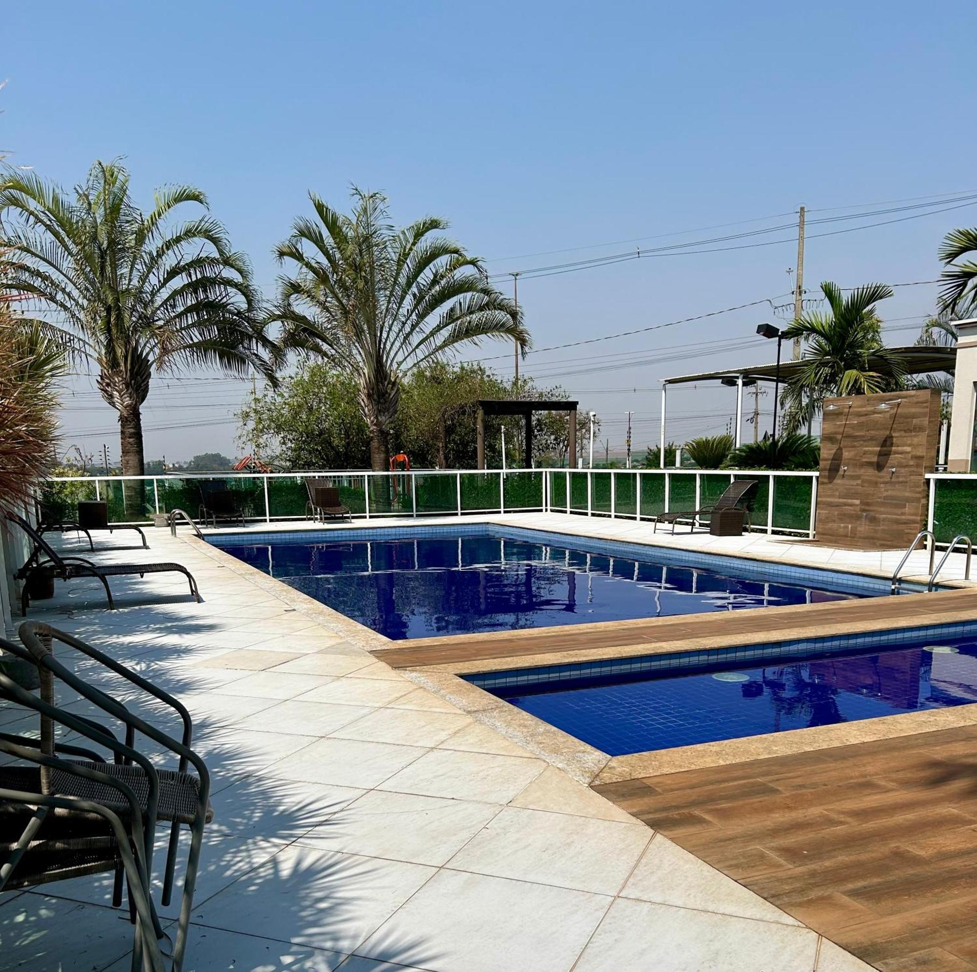 Ap Completo Vista Rua Arcond Wifi Piscina Londrina